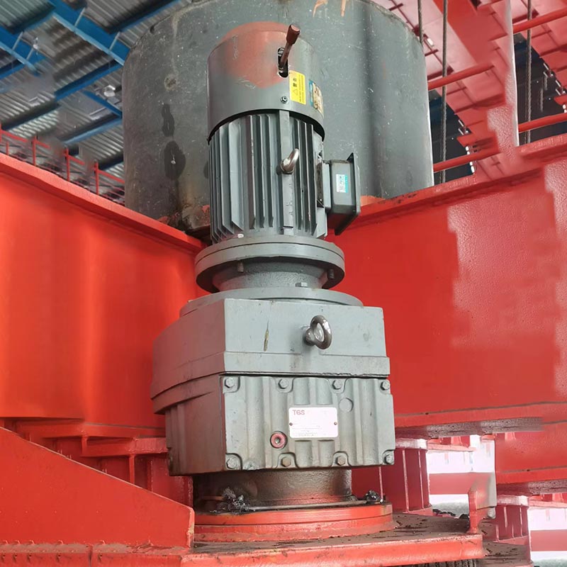 D -serien Solid skaft Helical variabel hastighed gearmotor