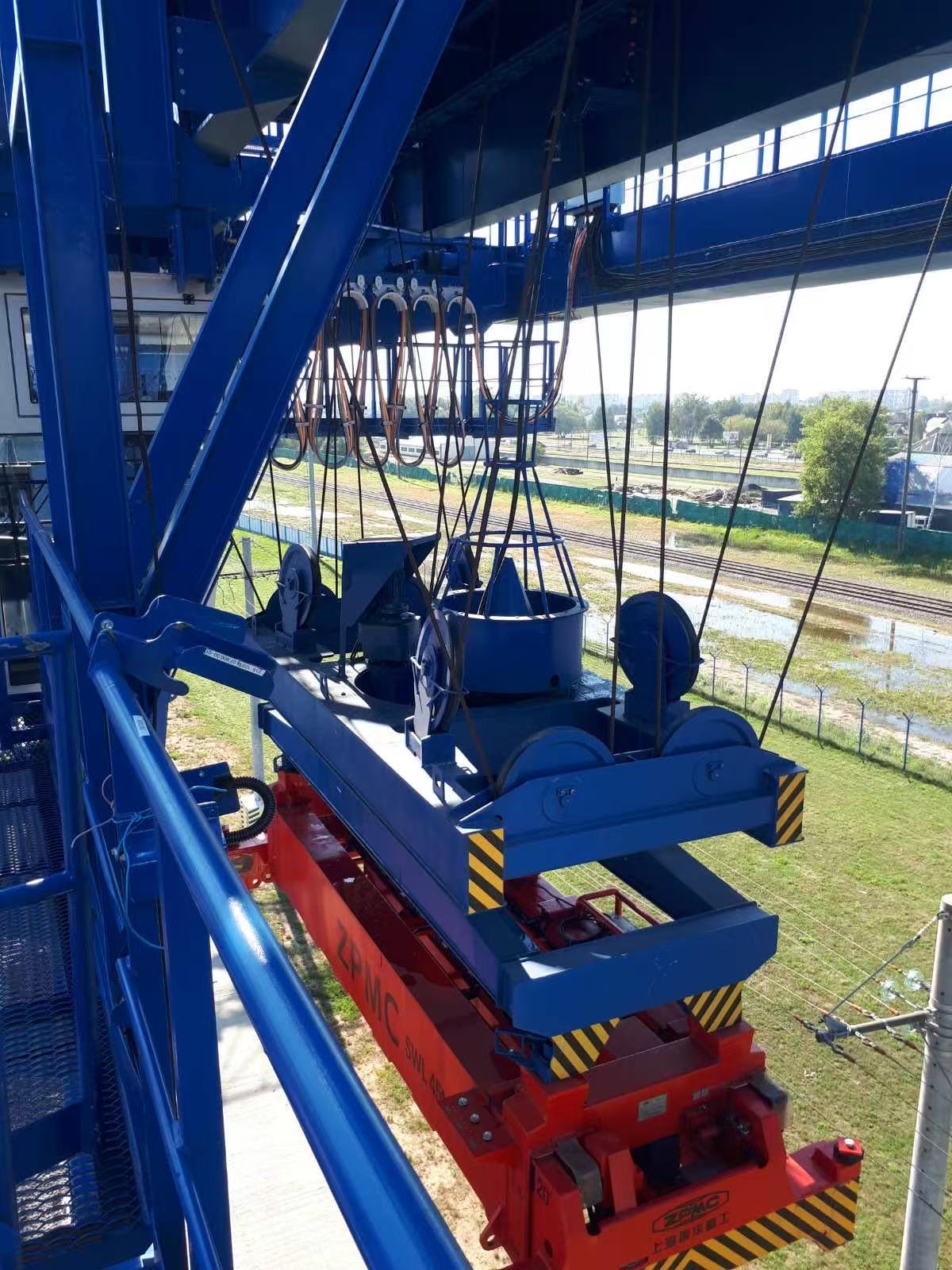 Gearmotor til containerkranrotation